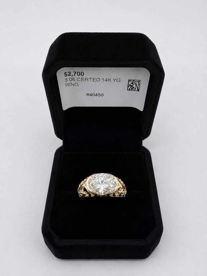 3.06CT TW 14YG Certified Oval Diamond ring